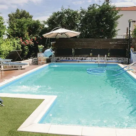 Two-bedroom In Avlida * Faros (Evia)